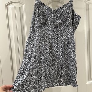 Old Navy Navy and White Floral Dress